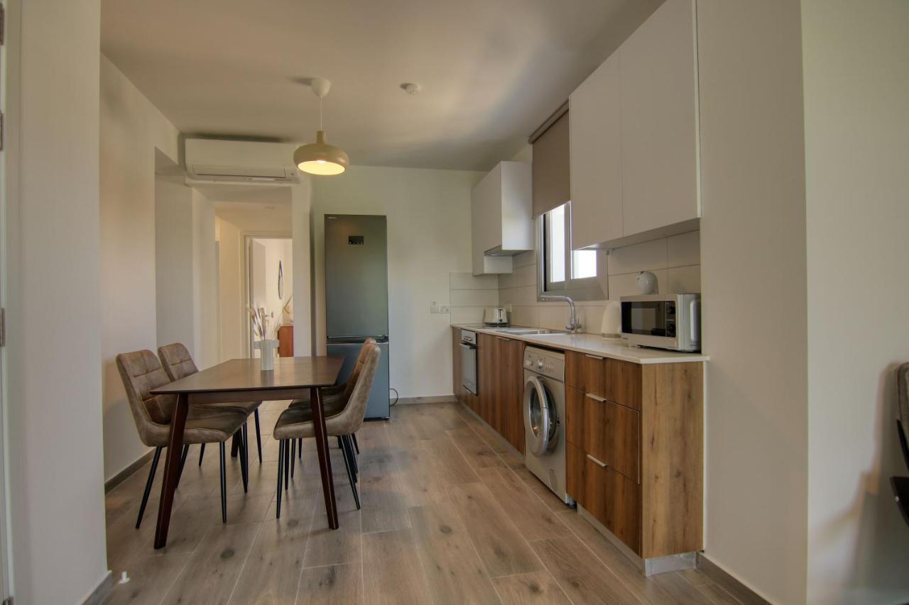 Phaedrus Living Coral Suites Harmony ラルナカ エクステリア 写真