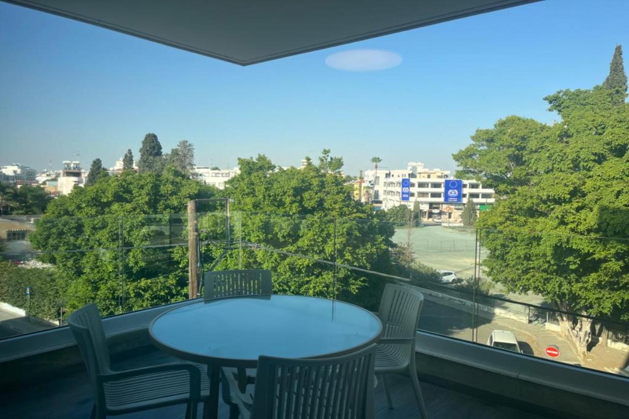 Phaedrus Living Coral Suites Harmony ラルナカ エクステリア 写真
